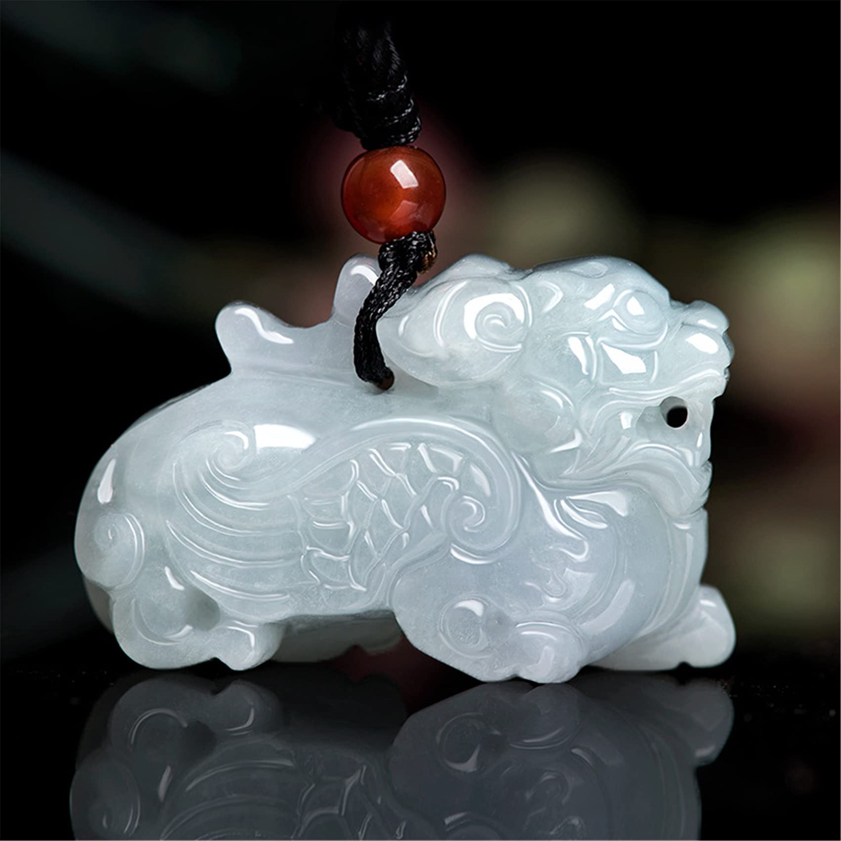 本翡翠　立体麒麟ネックレス、置き物 本翡翠 立体麒麟ネックレス、置き物 【公式通販】